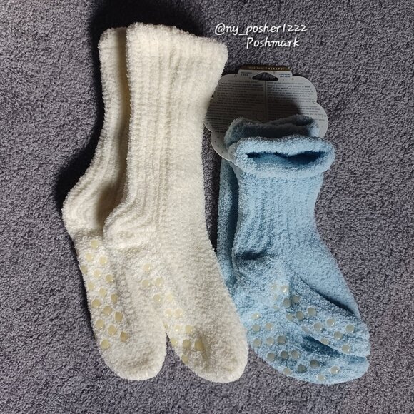 EARTH THERAPEUTICS 𝖢𝖮𝖹𝖸 𝖩𝖠𝖬Z𝖹𝗓™ with SHEA BUTTER Socks 🔵⚪ (2 Pairs) - Picture 7 of 14